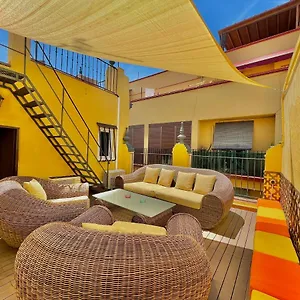 House -rooftop&jacuzzi -stayinseville , Séville Espagne